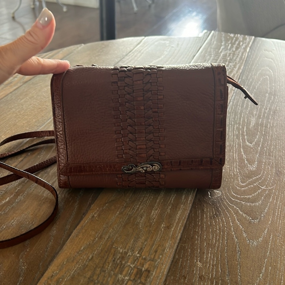 Brighton crossbody bag in brown. Great for travel